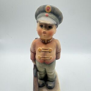 Goebel /HUMMEL 332/ SOLDIER BOY/ TMK 4/ red Medallion/ VERY RARE